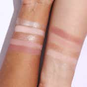 L.A. Girl On Cloud Nine Bouncy Eyeshadow - Breezy Nude (5 g)