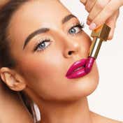 Oulac Metallic Shine Lipstick - GM15 Shes A Lover (4.3 g)