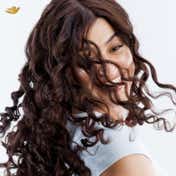 Dove Beautiful Curls Hydrating Shampoo (270 ml)