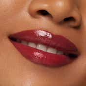 Essence Hydra Kiss Lip Tint - 07 Hazelnut Haze (4 ml)