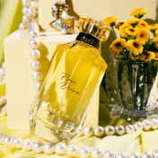 Neesh Flora Divine Extrait De Parfum for Unisex (100 ml)