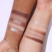 L.A. Girl On Cloud Nine Bouncy Eyeshadow - Airy Taupe (5 g)