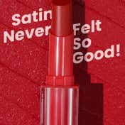 Swiss Beauty Satin Comfort Lipstick - Rouge Red (3 g)