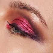 M.A.C Dazzleshadow Liquid Fuchsia Future (4.4 ml)