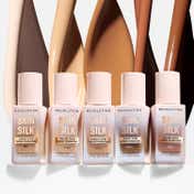 Makeup Revolution Skin Silk Serum Foundation - F8.5 NW (23 ml)