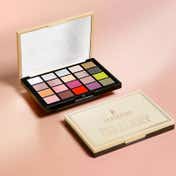 Character Shadow Gallery 20 Color Eyeshadow Palette - SGE002 (25 g)