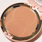 Oulac Sensual Touch Powder Sunkissed Bronzer - BS01-Soft Sand (8.5 g)