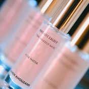 SAMER KHOUZAMI Instant Light Spray Makeup Base - Rose Water (30 ml)