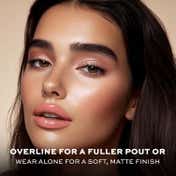 Makeup Revolution Satin Kiss Lipliner - Cupcake Pink (1 g)