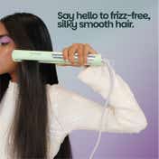 Heatwave Cosmo Glide Titanium Straightener - Green