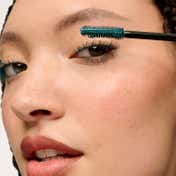 Benefit Badgal Bounce Fuller Volumizing Mascara - Pump'D Teal (8.5 g)