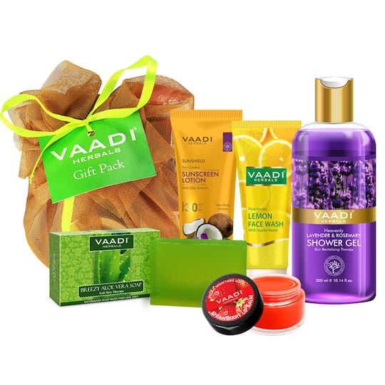 Vaadi Herbals All Purpose Complete Skin Care Travel Kit (5 Pcs)