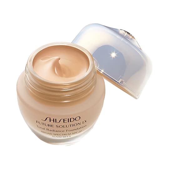 Shiseido Future Solution Lx Total Radiance Foundation - G4 Golden (30ml)