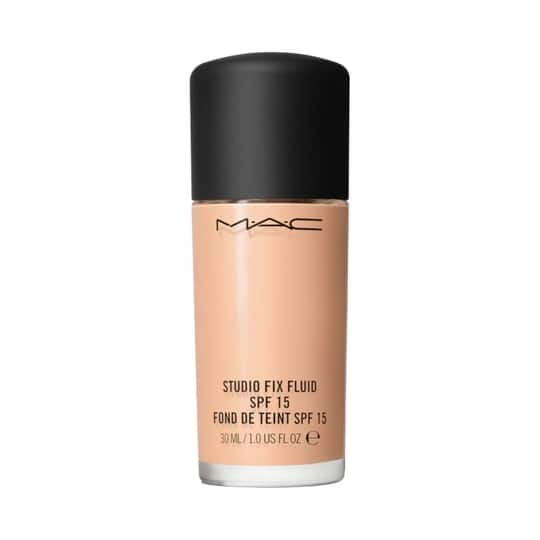 M.A.C Studio Fix Fluid SPF 15 Foundation - NW22 (30ml)