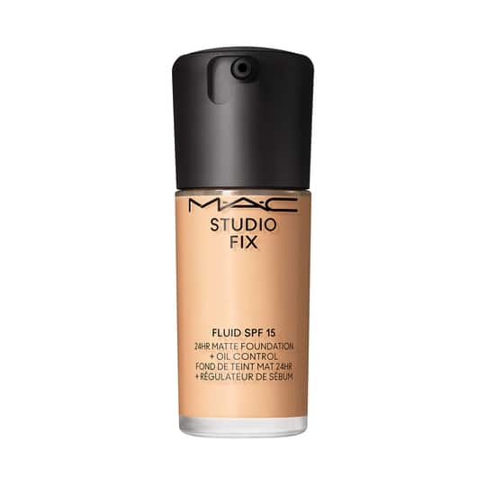 M.A.C Studio Fix Fluid Foundation With SPF 15 - NC16 (30 ml)