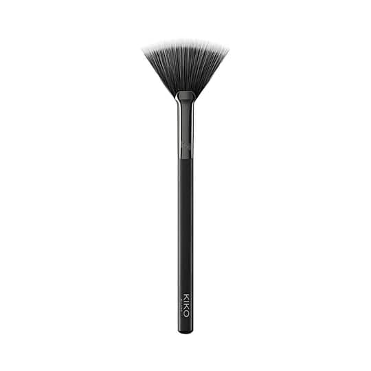 KIKO Milano Face 12 Powder Fan Brush - Black