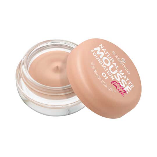 essence Natural Matte Mousse Foundation - 01 (16 g)