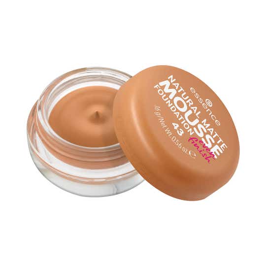 essence Natural Matte Mousse Foundation - 43 (16 g)