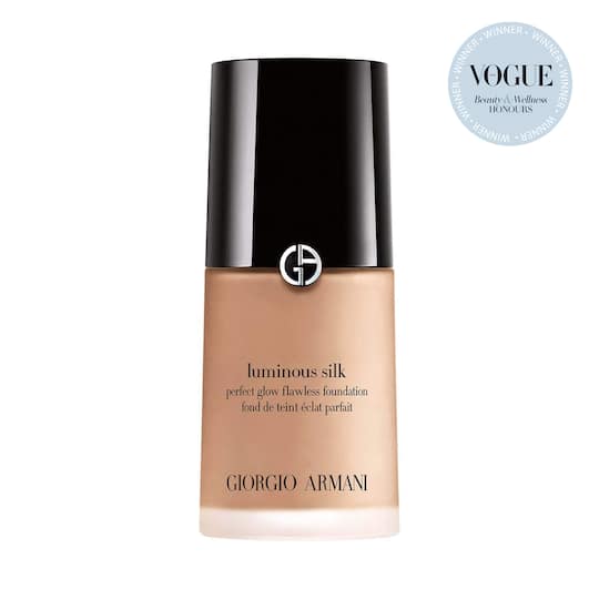 Armani Luminous Silk Perfect Natural Glow Foundation - 7-Medium To Tan Peach (30 ml)