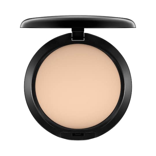 M.A.C Studio Fix Powder Plus Foundation - NW18 (15 g)