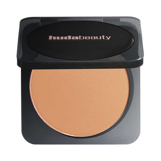 Huda Beauty Easy Bake Airbrush Matte Pressed Powder - Cinnamon Bun (8.5 g)
