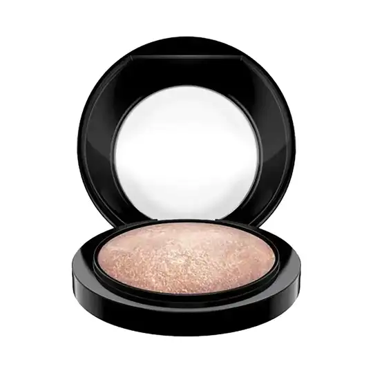 M.A.C Mineralize Skinfinish Highlighter - Soft And Gentle (10g)