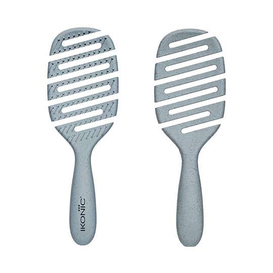 Ikonic Me Flexible Brush IKM-2509 - Powder Blue