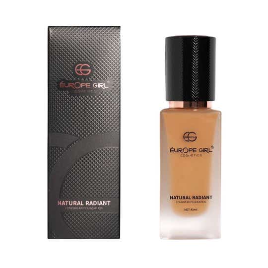 Europe Girl Natural Radiant Foundation - D2 Brown Sugar Dark Warm undertone (40 ml)